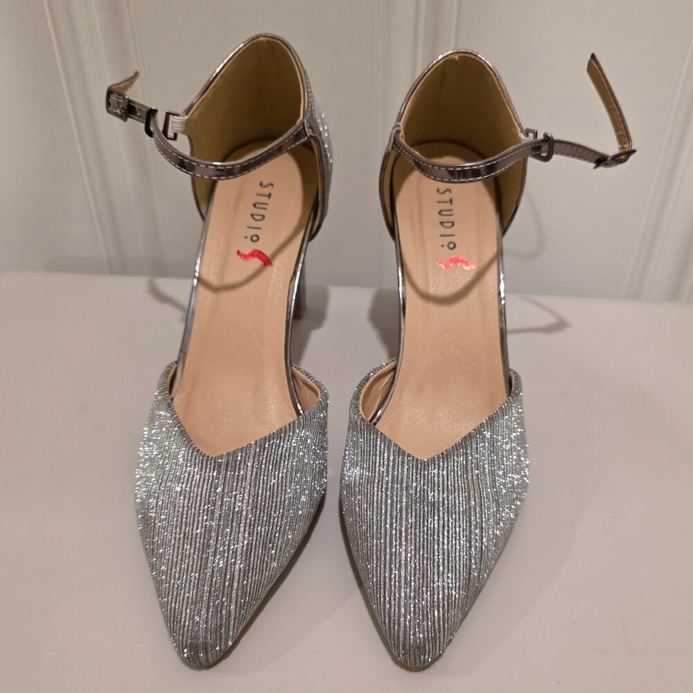 Studio S Silver Metallic Glitter Sz 38 7.5 or 8 Club Glam Party